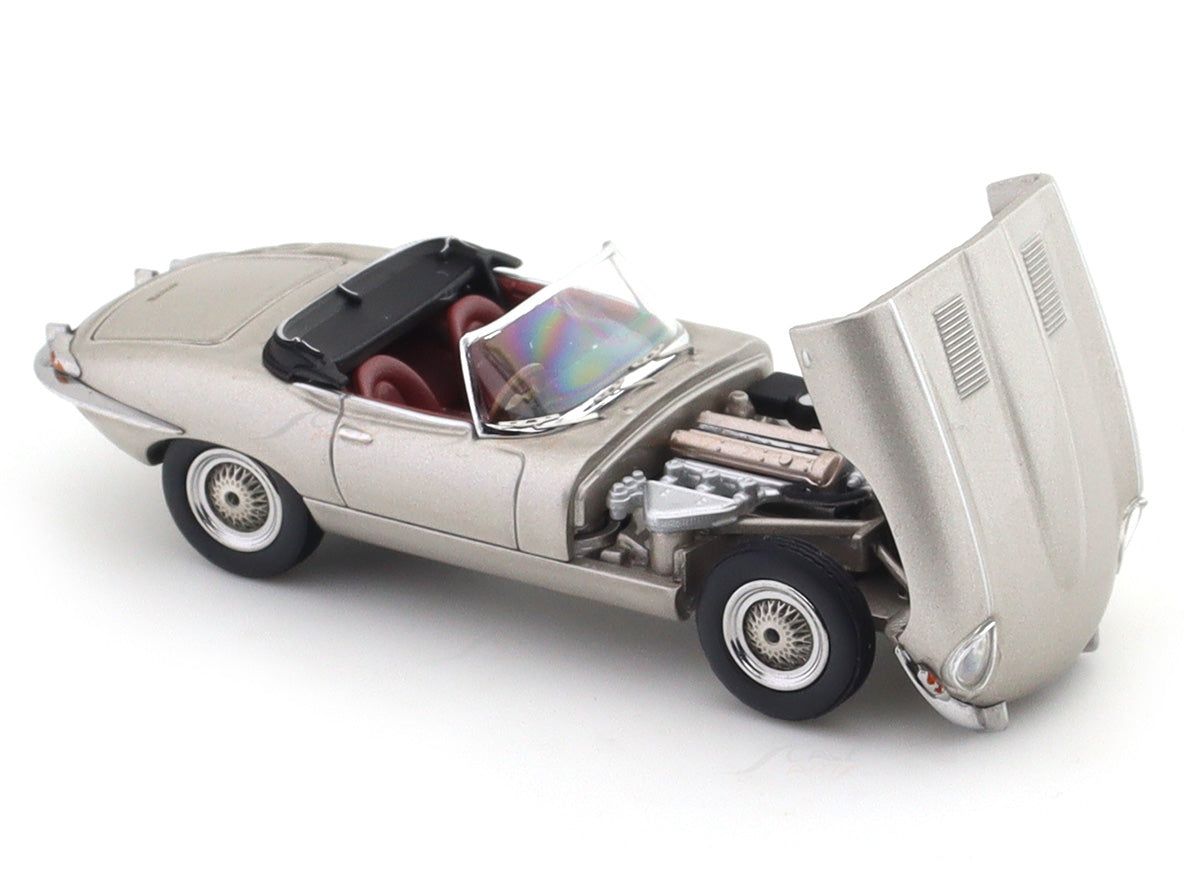 1961 Jaguar E-Type Roadster 1:64 GFCC diecast scale model