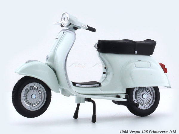 1968 Vespa 125 Primavera 1:18 diecast scale model scooter bike collectible