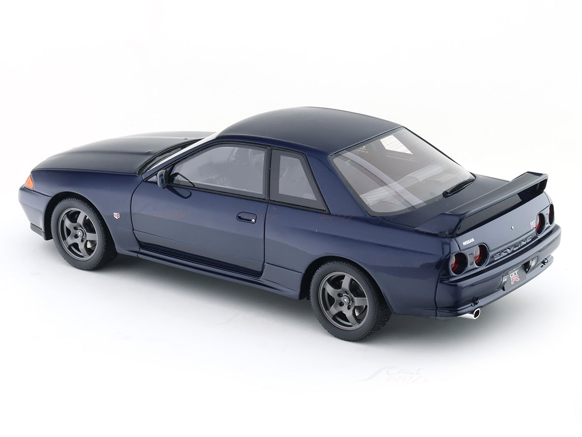 1993 Nissan Skyline GT-R BNR32 Dark Blue Pearl 1:18 OttOmobile