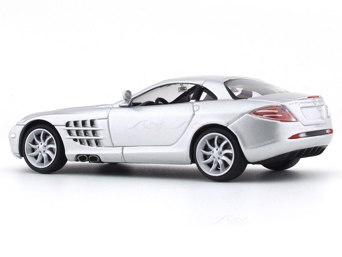 2003 Mercedes-Benz SLR McLaren 1:43 diecast scale maodel car