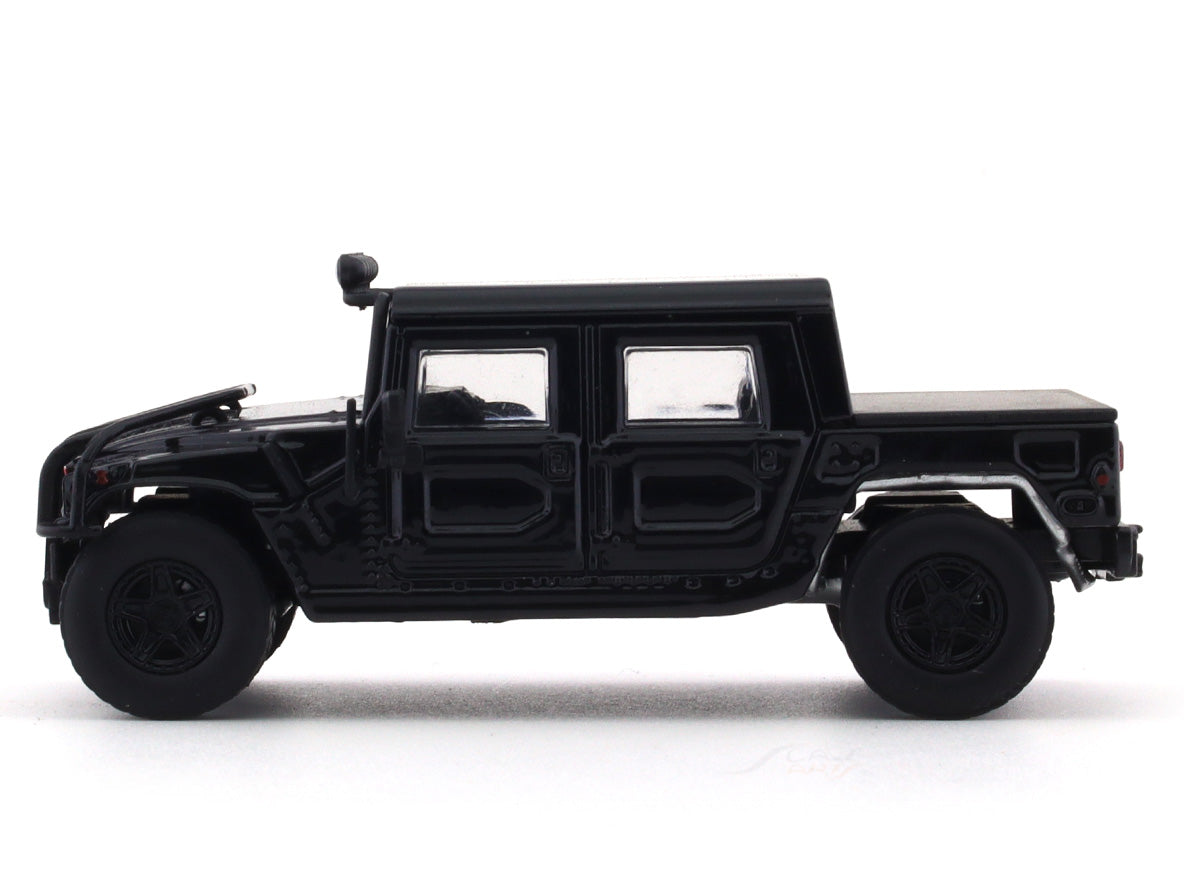 Hummer-H1-Pickup-black-1-64-