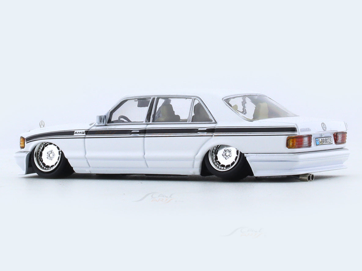 Mercedes-Benz 560SEL W126 AMG white 1:64 Master diecast scale model ca