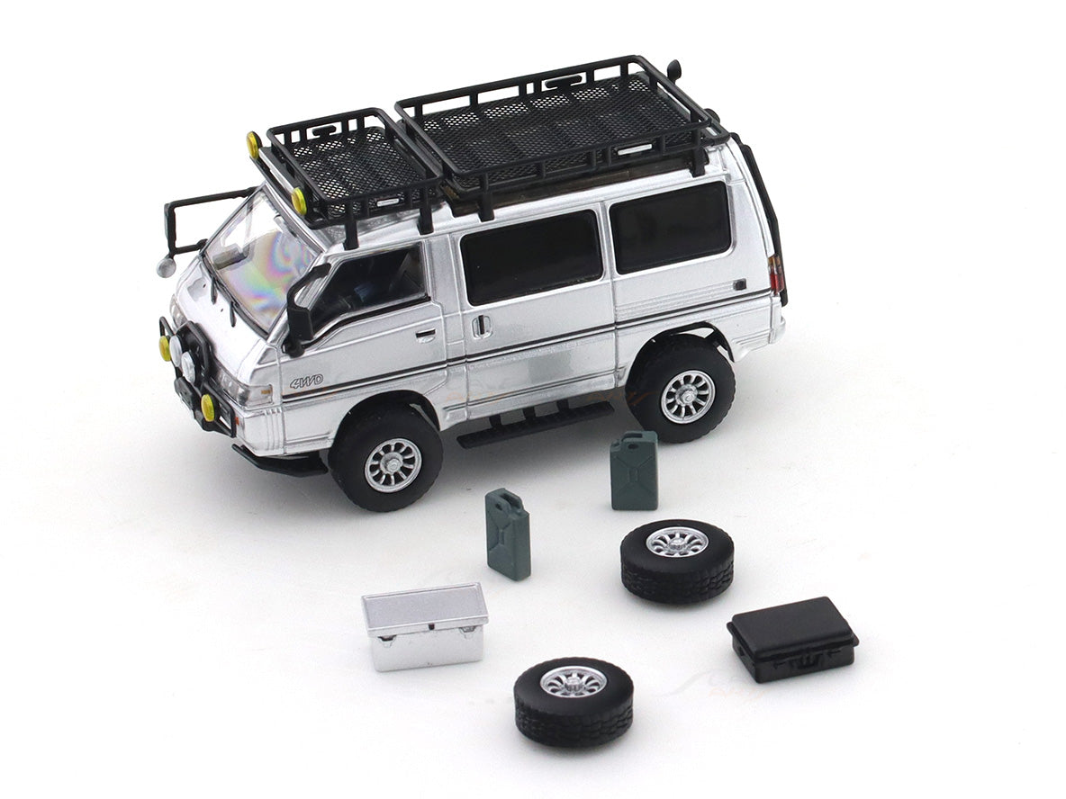 Mitsubishi Delica Star Wagon 4WD silver 1:64 Autobots diecast