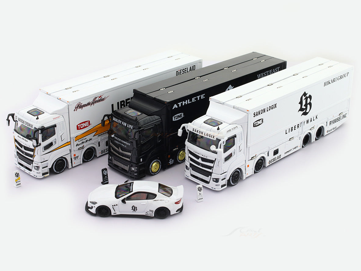 Mitsubishi Fuso Super Great Transporter Set 1:64 GCD diecast scale