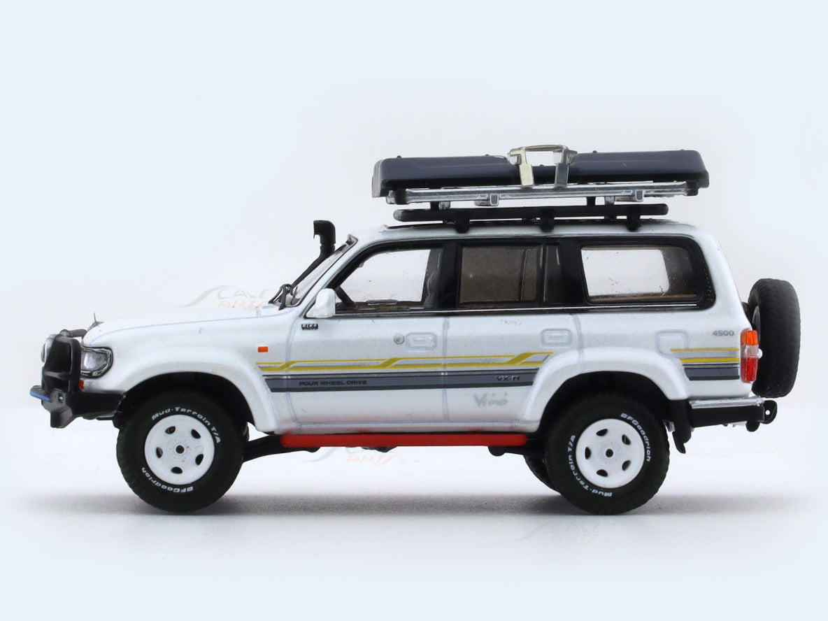 Toyota LC80 Land Cruiser white 1:64 Kengfai diecast scale model car mi