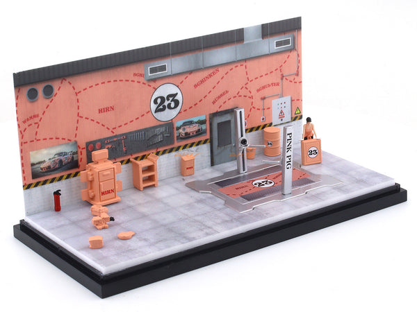 Pinkpig Garage Diorama set 1:64 Moreart scale model diorama