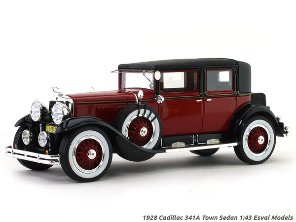 1928 Cadillac 341A Town Sedan 1:43 Esval Models scale model car.