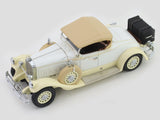 1930 Pierce Arrow Model B Roadster closed 1:43 Esval Models scale model car.