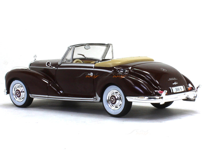 Sold at Auction: 1/24 CMC 1952 Mercedes Benz 300SL Le Mans #21 Sold at Auction: 1/24 CMC 1952 Mercedes Benz 300SL Le Mans #21