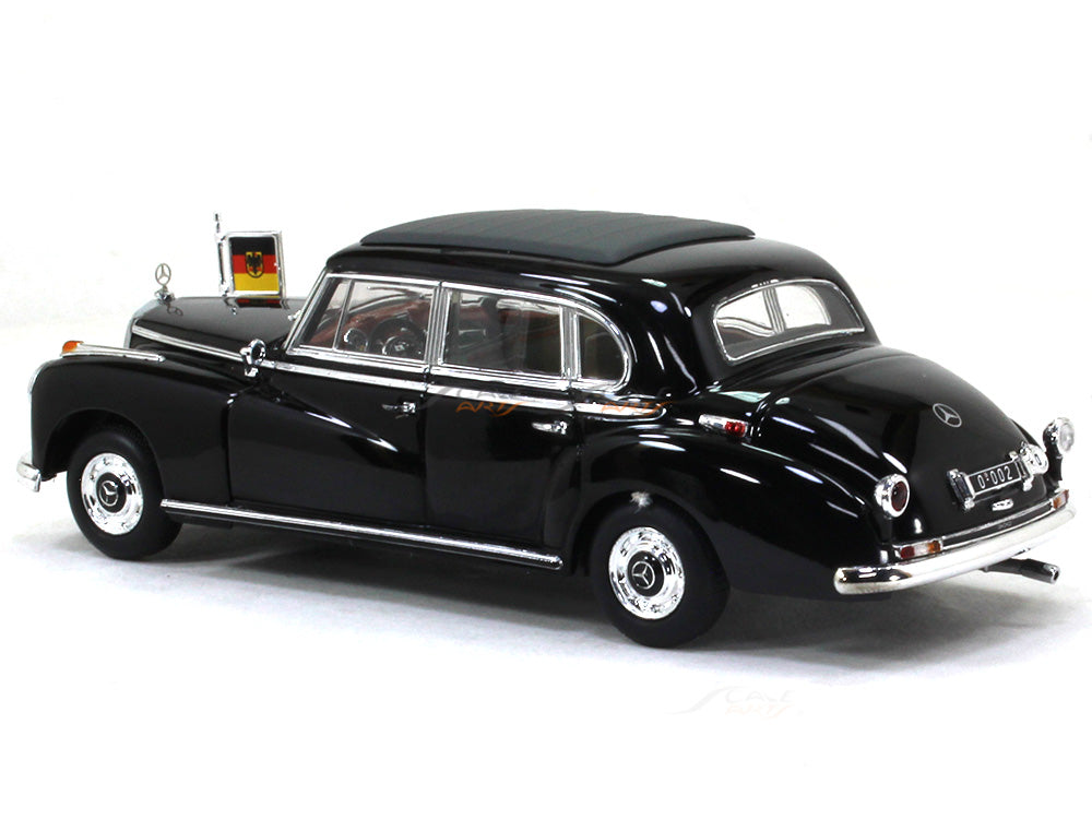 1955 Mercedes-Benz 300B W186 Kanzler Adenauer 1:43 Minichamps