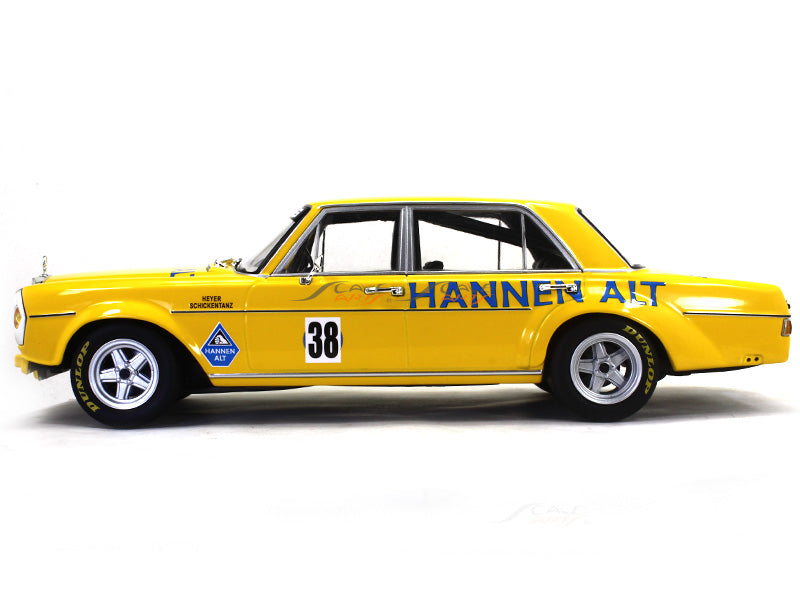 1971-Mercedes-Benz-300-SEL-6-8