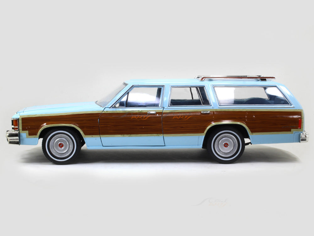 自動車 GreenLight 1/18 1979 Ford LTD C.Squire 1979 Ford LTD Country Squire 1:18 Greenlight diecast scale model