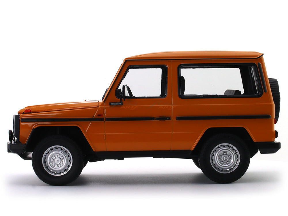 MINICHAMPS 1/18 - MERCEDES-BENZ G MODEL LONG (W460) - 1980
