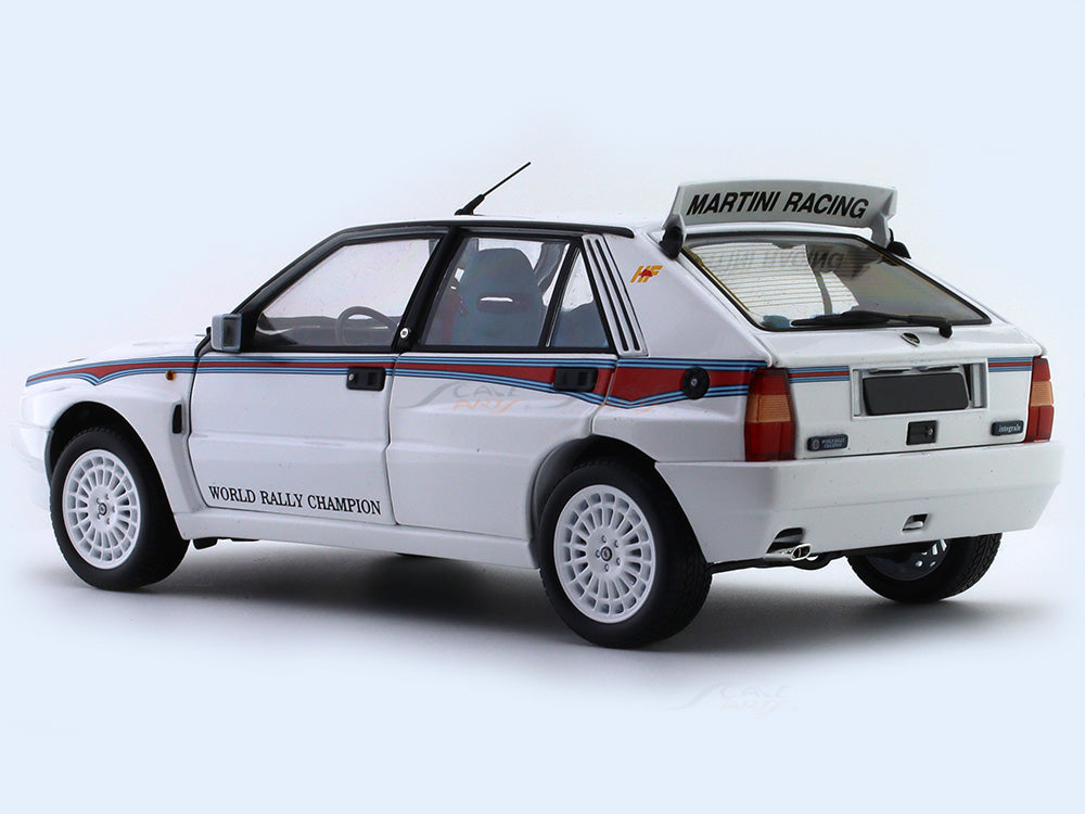 Lancia Integrale Martini Racing1/18モデル 1992 Lancia Delta HF Integrale 6 Martini 1:18 Kyosho diecast scale
