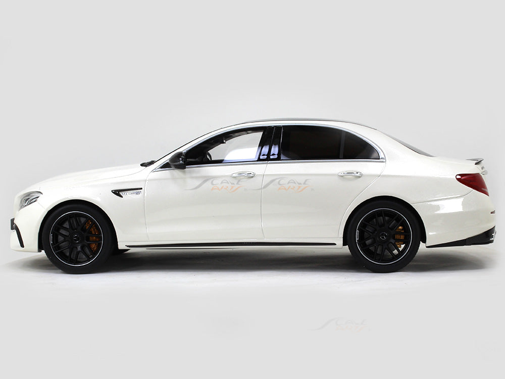 2017 Mercedes-Benz AMG E63 S 4Matic 1:18 GT Spirit scale model car