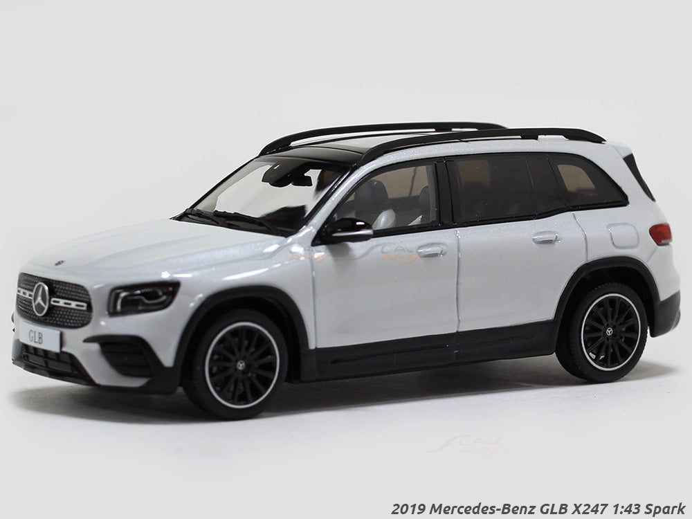 2019 Mercedes-Benz GLB X247 white 1:43 Spark diecast scale model