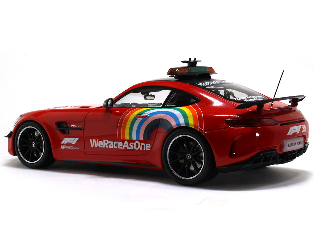2020 Mercedes-Benz AMG GT-R Safety Car 1:18 Minichamps diecast 