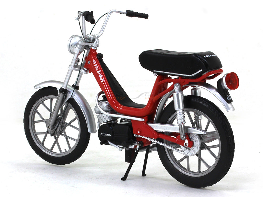 Luciano Moto Honda Dn 01 Usata Gilera 50 Marce Gilera CB1 1:18 Leo