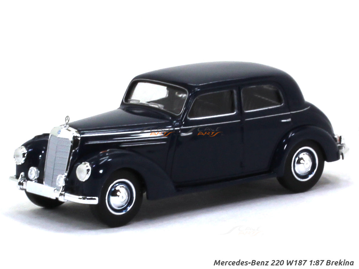 MAISTO 1/24 - Mercedes Benz ML320 Dark Blue Diecast Scale MAISTO 1/24 - Mercedes Benz ML320 Dark Blue Diecast Scale