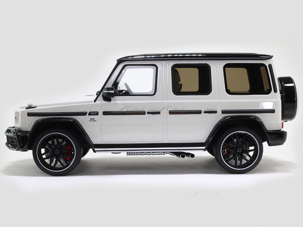 Mercedes-Benz G Class G63 AMG W463 V8 BiTurbo 1:18 GT Spirit scale