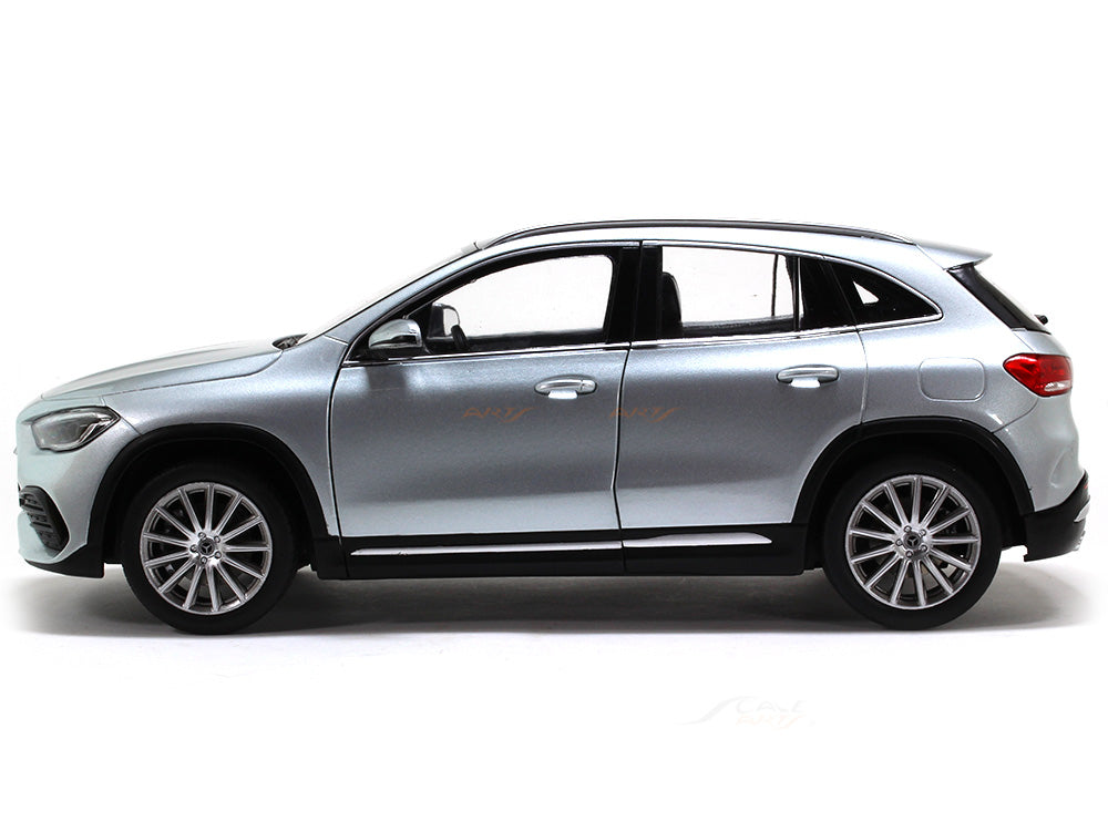Mercedes-Benz GLA-Klasse ミニカー グレー1/18 Mercedes-Benz GLA Class H247 1:18 Z Models diecast Scale Model car