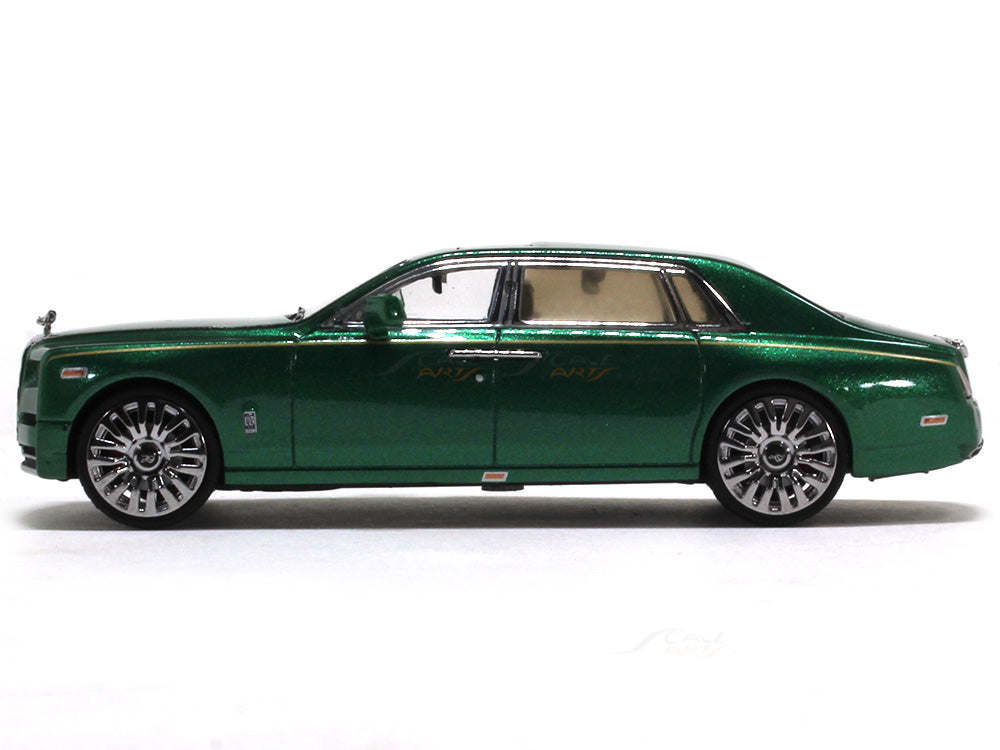 Rolls Royce Phantom VIII green 1:64 diecast scale miniature car