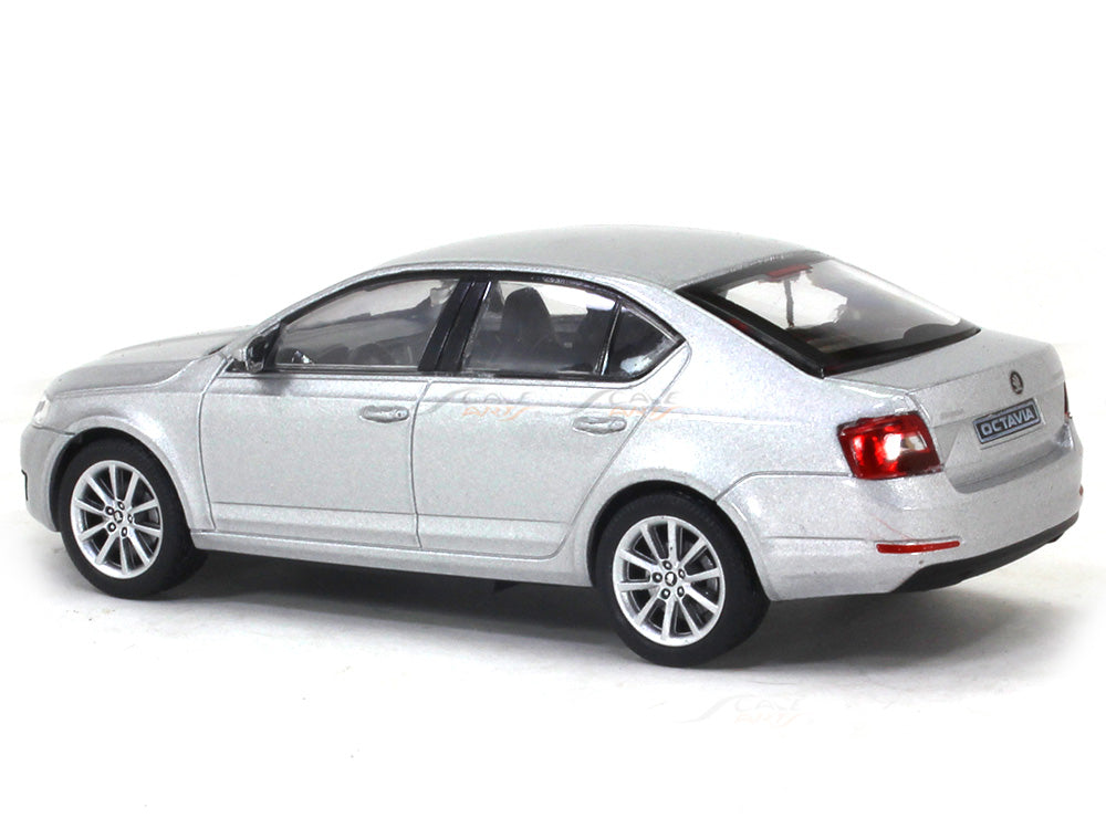 Miniature Skoda Octavia Combi 1:43 Blanc Lune - Accessoires Skoda Miniature Skoda Octavia Combi 1:43 Blanc Lune - Accessoires Skoda