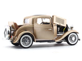 1932 Ford 3-Window Coupe golden 1:18 Road Signature diecast Scale Model pickup car