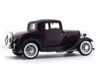 1932 Ford 3-Window Coupe plum 1:18 Road Signature diecast Scale Model pickup car