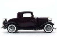 1932 Ford 3-Window Coupe plum 1:18 Road Signature diecast Scale Model pickup car