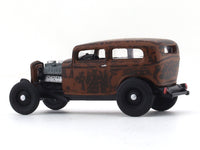 1932 Ford Tudor Sedan Rusty 1:64 M2 Machines diecast scale car collectible