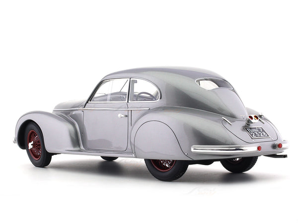 Cult Models 1939 Alfa-Romeo 6C 2500S Berlinetta Touring silver 1:18 Cult Models ...