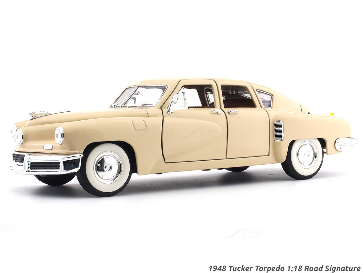 1948 Tucker Torpedo beige 1:18 Road Signature diecast Scale Model