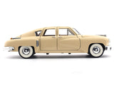 1948 Tucker Torpedo beige 1:18 Road Signature diecast Scale Model car