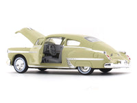 1950 Oldsmobile 88 beige 1:64 M2 Machines diecast scale car collectible