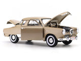 1950 Studebaker Champion golden 1:18 Road Signature diecast Scale Model car collectible