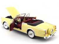 1953 Packard Caribbean yellow 1:18 Road Signature diecast Scale Model car
