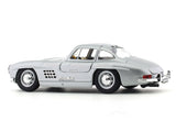 1954 Mercedes-Benz 300 SL silver 1:24 Bburago licensed diecast Scale Model car