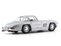 1954 Mercedes-Benz 300 SL silver 1:24 Bburago licensed diecast Scale Model car