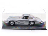 1954 Mercedes-Benz 300SL Silver with Acrylic Case 1:24 Bburago Licensed Diecast Scale Model Car Collectible
