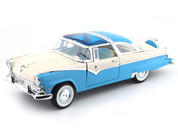 1955 Ford Crown Victoria blue 1:18 Road Signature diecast Scale