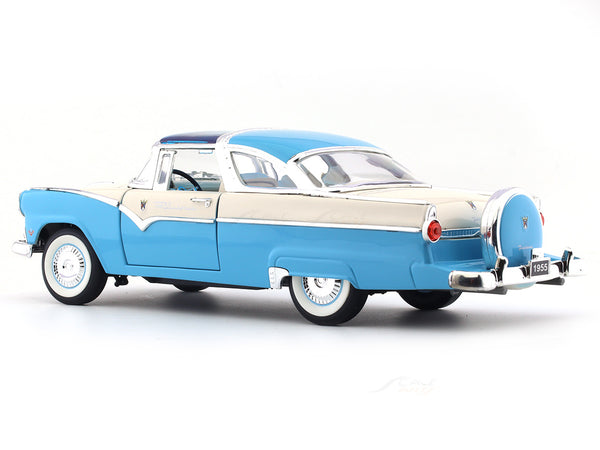 1955 Ford Crown Victoria blue 1:18 Road Signature diecast Scale