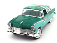 1955 Ford Crown Victoria green 1:18 Road Signature diecast Scale Model car