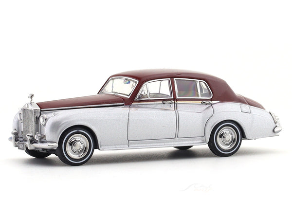 1955 Rolls-Royce Silver Cloud silver maroon 1:64 GFCC diecast scale model miniature car collectible