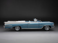 1959 Oldsmobile 98 Open Convertible Aqua Mist Polaris White 1:18 SunStar diecast scale model car collectible