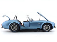 1962 Shelby Cobra 427 S/C Spider light blue 1:18 Kyosho diecast scale model car collectible