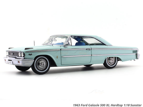 1963 Ford Galaxie 500 XL Hardtop Glacier Blue 1:18 Sunstar diecast Scale Model collectible