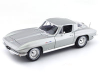 1965 Chevrolet Corvette 1:18 Maisto diecast Scale Model car