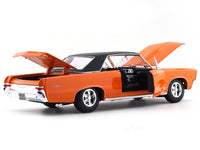 1965 Pontiac GTO Hurst Edition orange 1:18 Maisto diecast Scale Model car