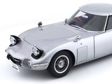 1965 Toyota 2000 GT 1:18 AUTOart composite scale model car collectible